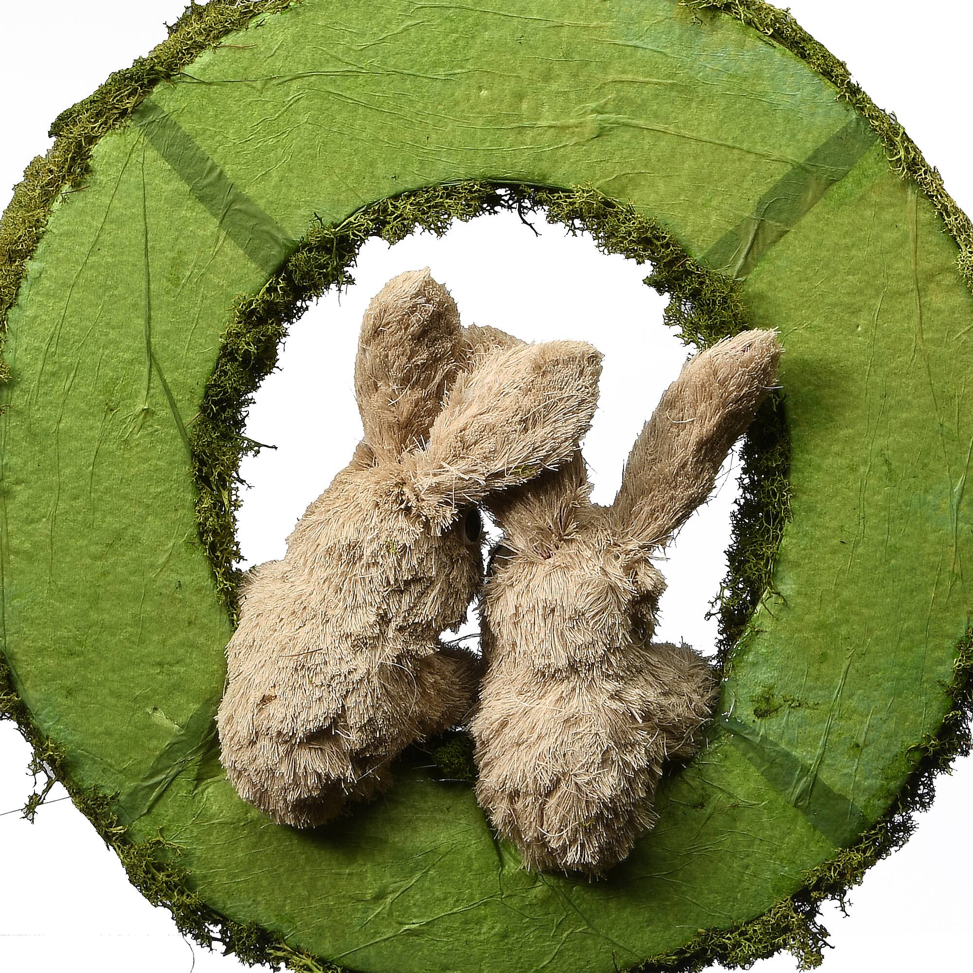 15" Wreath with Rabbits